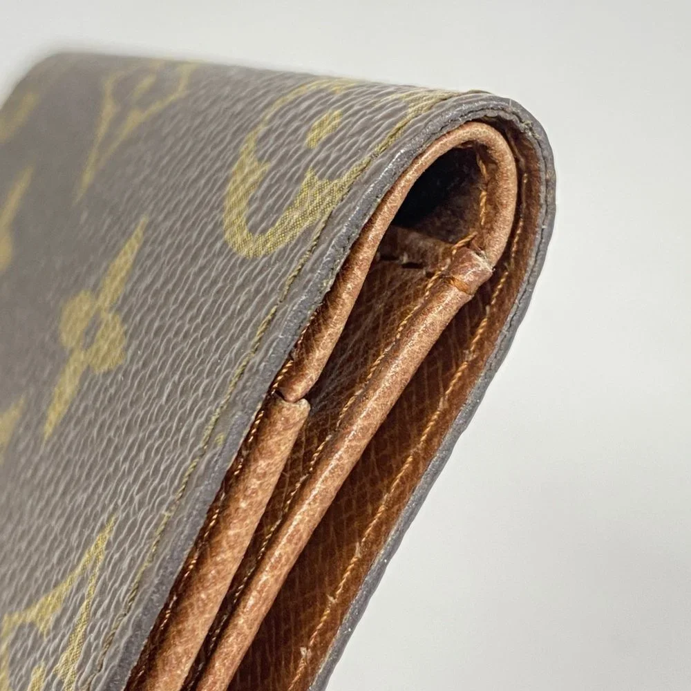 Louis Vuitton classic louis